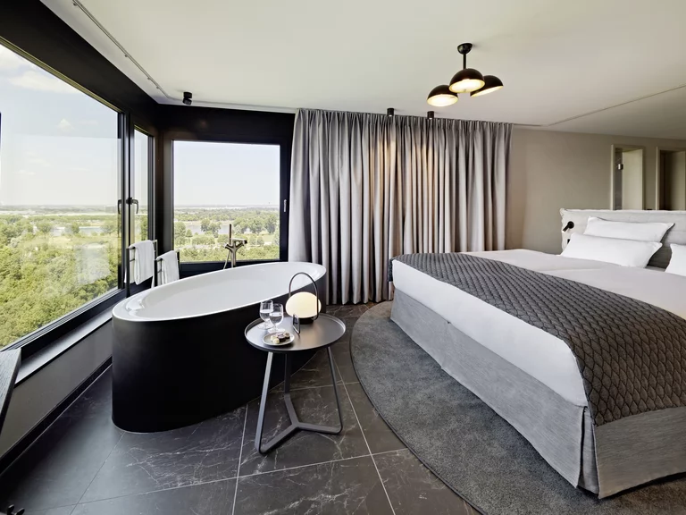 Bañera exenta BetteEve Oval Silhouette en Bicolor en el Lindner Congress Hotel, Düsseldorf