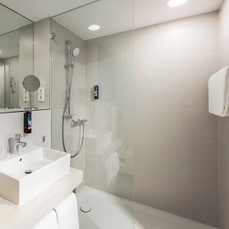 BetteUltra Duschwanne mit Antirutsch Pro im Niu Seven Hotel, Düsseldorf