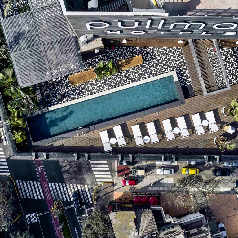 L'Hotell Pullman de Miraflores, Lima, dispose d'une piscine sur le toit. Situé dans le quartier huppé de Miraflores, cet hôtel 4 étoiles dispose d'une piscine sur le toit.