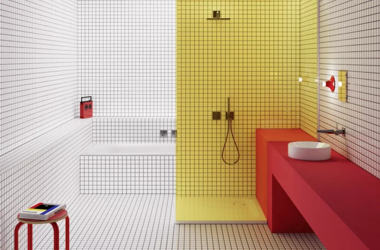 Modernes Bad mit gelb gefliester Dusche, rotem Waschtisch, weißem Aufsatzbecken und durchgehendem Rasterfliesen-Design.